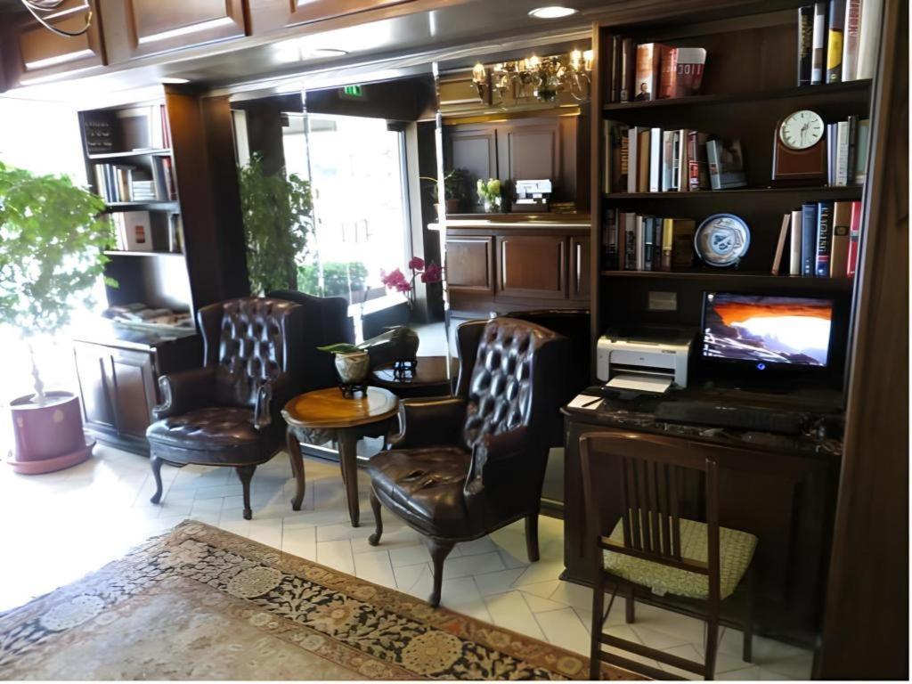 Hilgard House Westwood Village Los Angeles